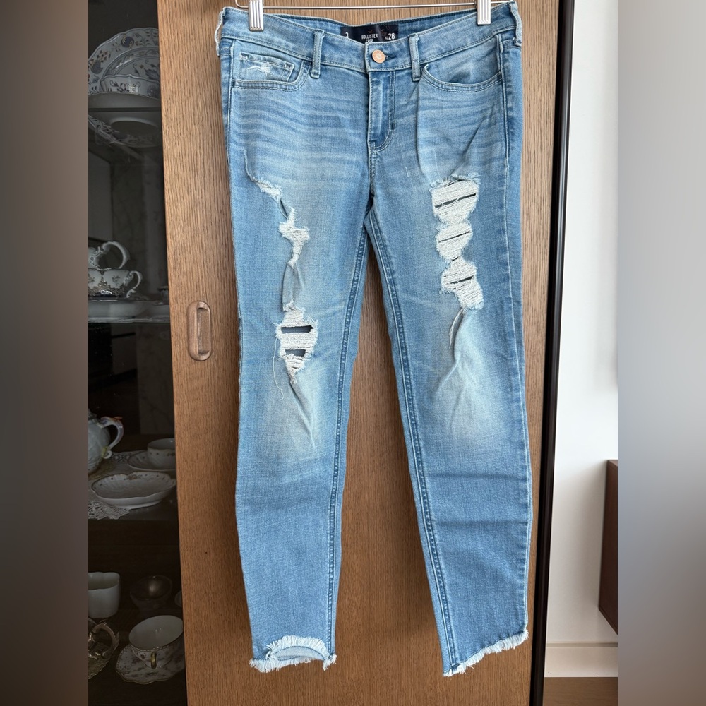 HOLLISTER - blue denim skinny ripped jeans